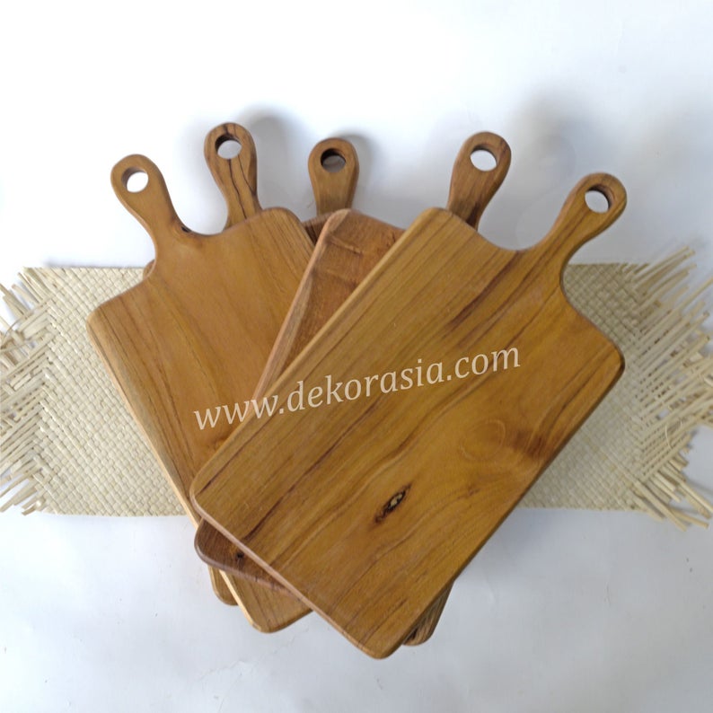 Wooden Antique Teak Cutting Board with Handle 1 Cutting Board